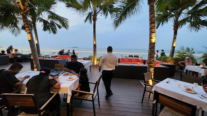 Elementos Tapas & Lounge