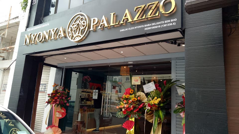 Nyonya Palazzo
