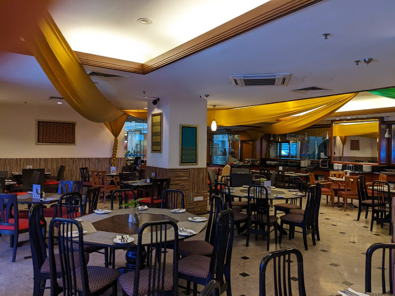 Berjaya Cafe, Berjaya Penang Hotel