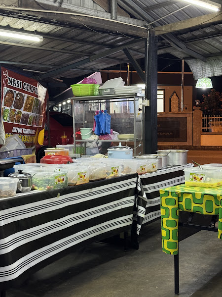 Aziz Mee Rebus & Kedai Kopi Pekan Penaga