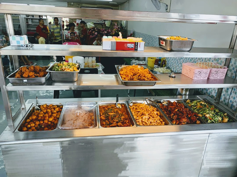 阿来大树下咖喱饭店