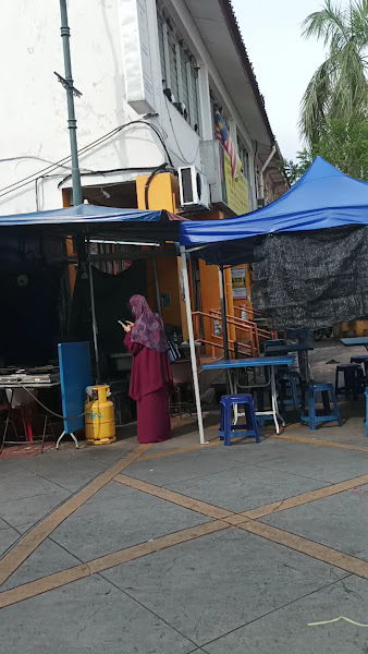 Ali Capati Corner