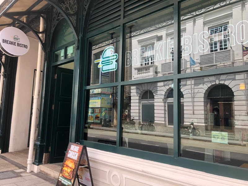 Breakie Bistro